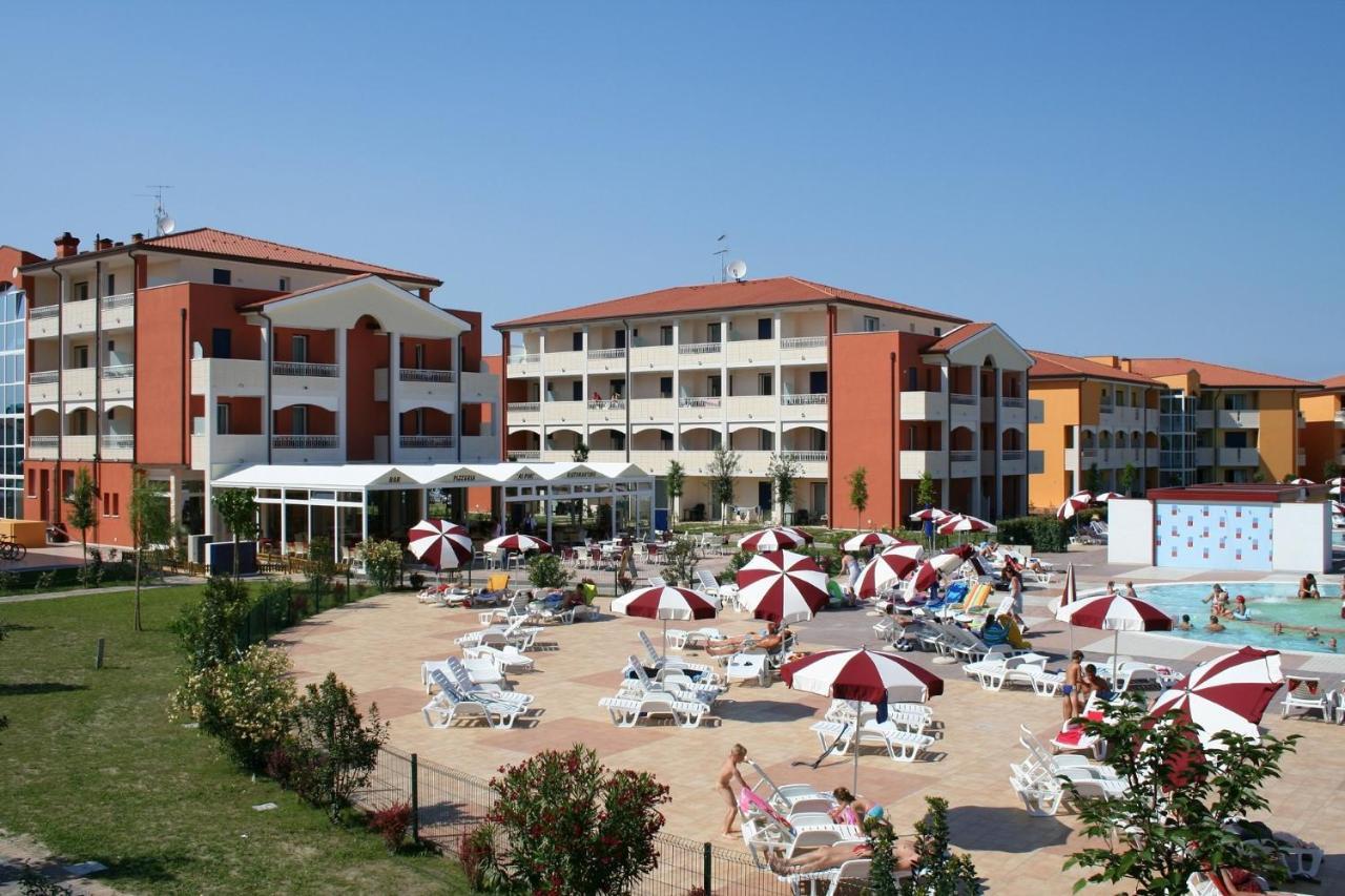 Pini Village Lido Altanea Caorle Exterior photo